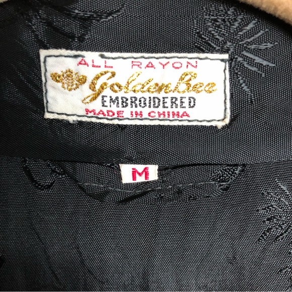 Golden Bee Vintage Floral Embroidered Black Rayon Robe Size Medium - Picture 9 of 10